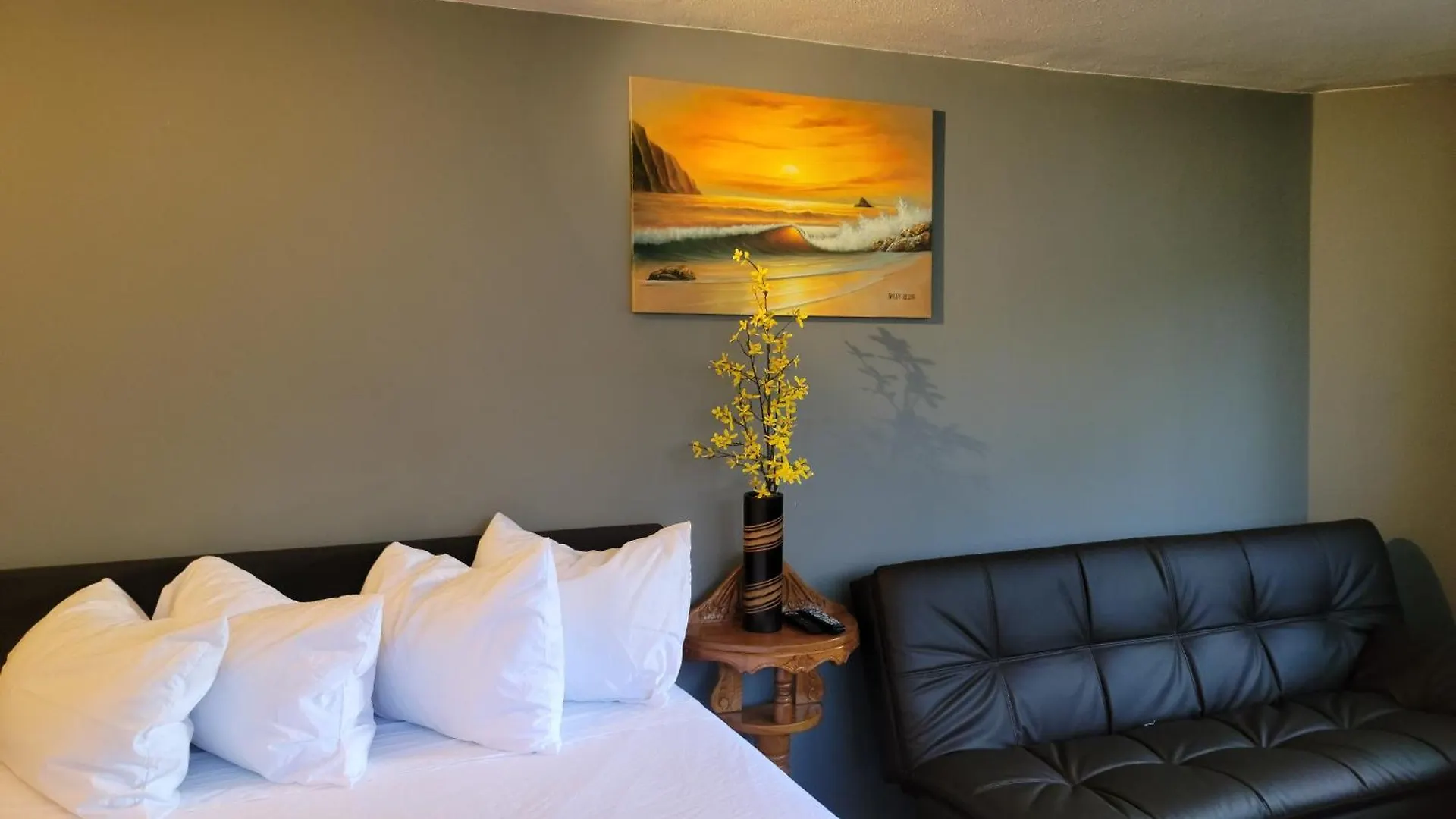 Waikiki Studio Steps To Beach-Mall Free Parking-Wifi Honolulu Lejlighed